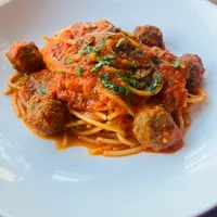 Spaghetti Al Pomodoro E Polpettine Di Manzo